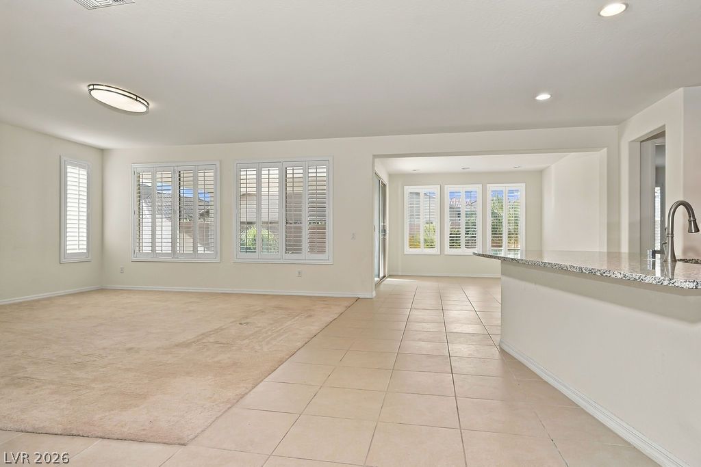 9945 Bristlecone Skye Avenue Property Photo 12