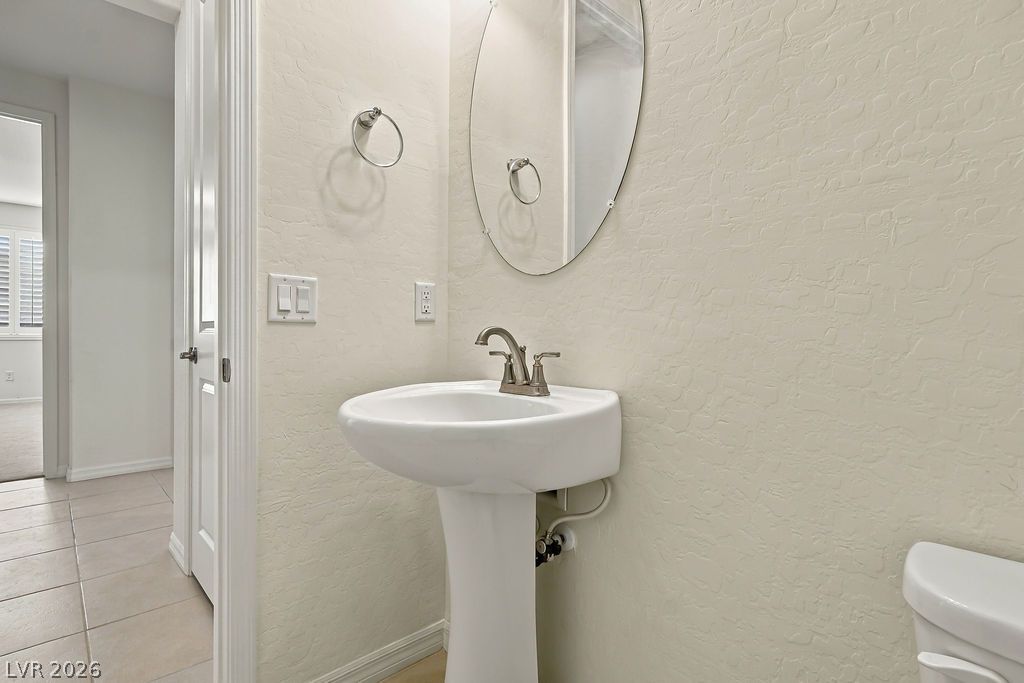9945 Bristlecone Skye Avenue Property Photo 32