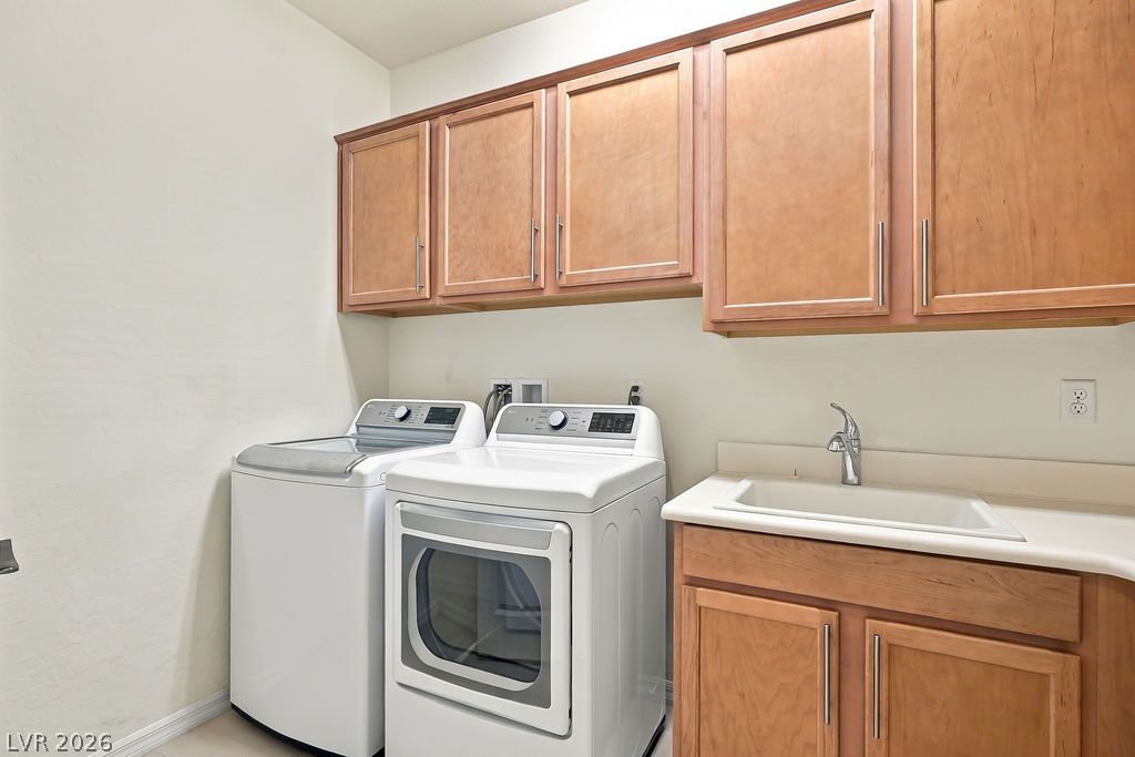 9945 Bristlecone Skye Avenue Property Photo 34