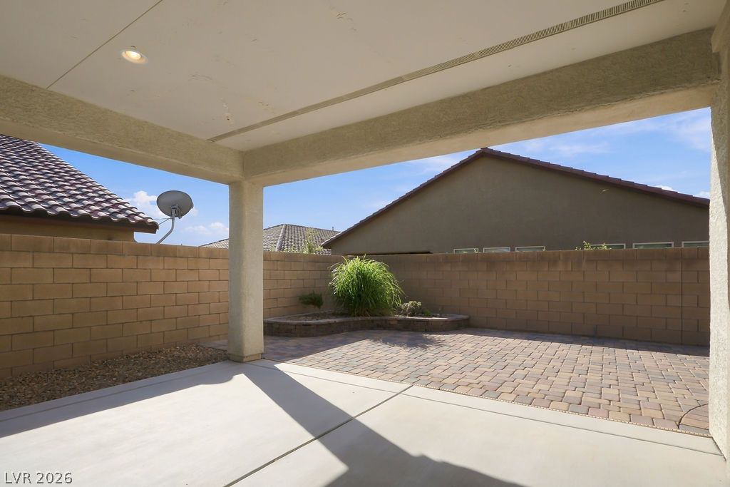9945 Bristlecone Skye Avenue Property Photo 40