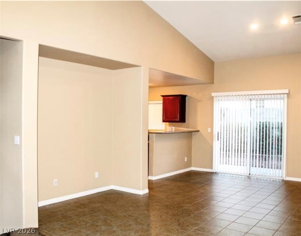 6820 Sweet Pecan Street Property Photo 3