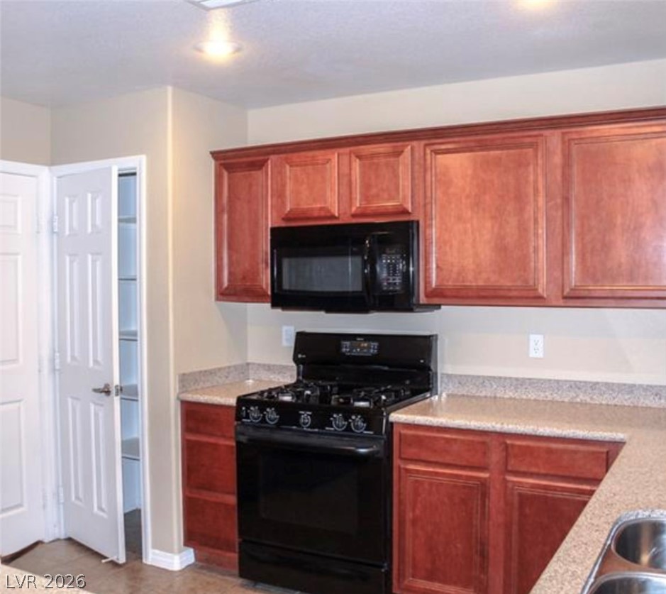 6820 Sweet Pecan Street Property Photo 4