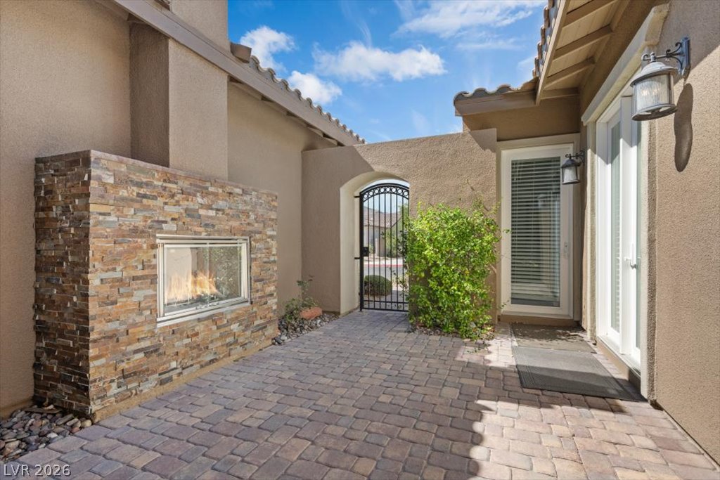 286 Besame Court Property Photo 6