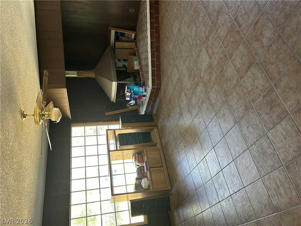 1635 Anasazi Avenue Property Photo 3