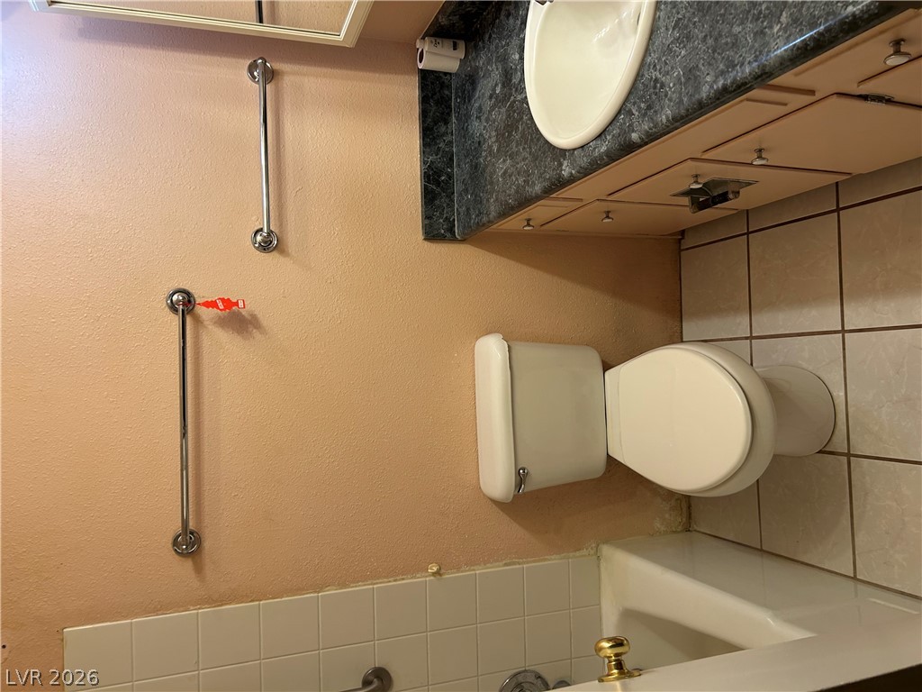 1635 Anasazi Avenue Property Photo 7