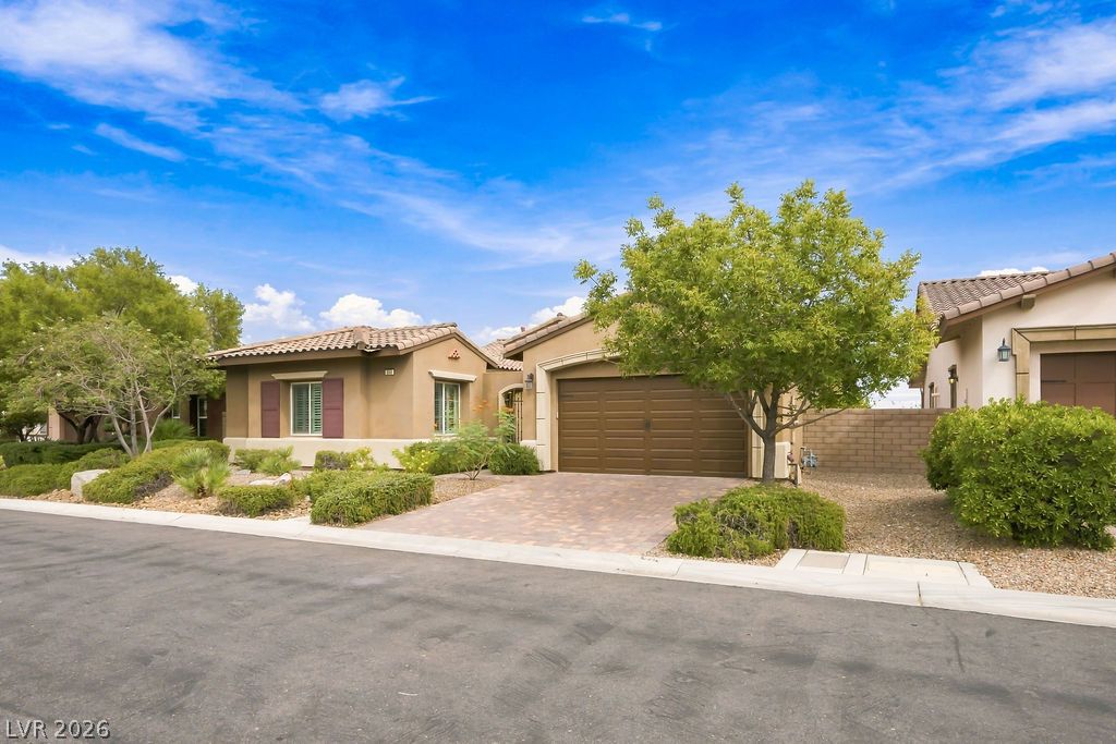 286 Lindura Court Property Photo 9