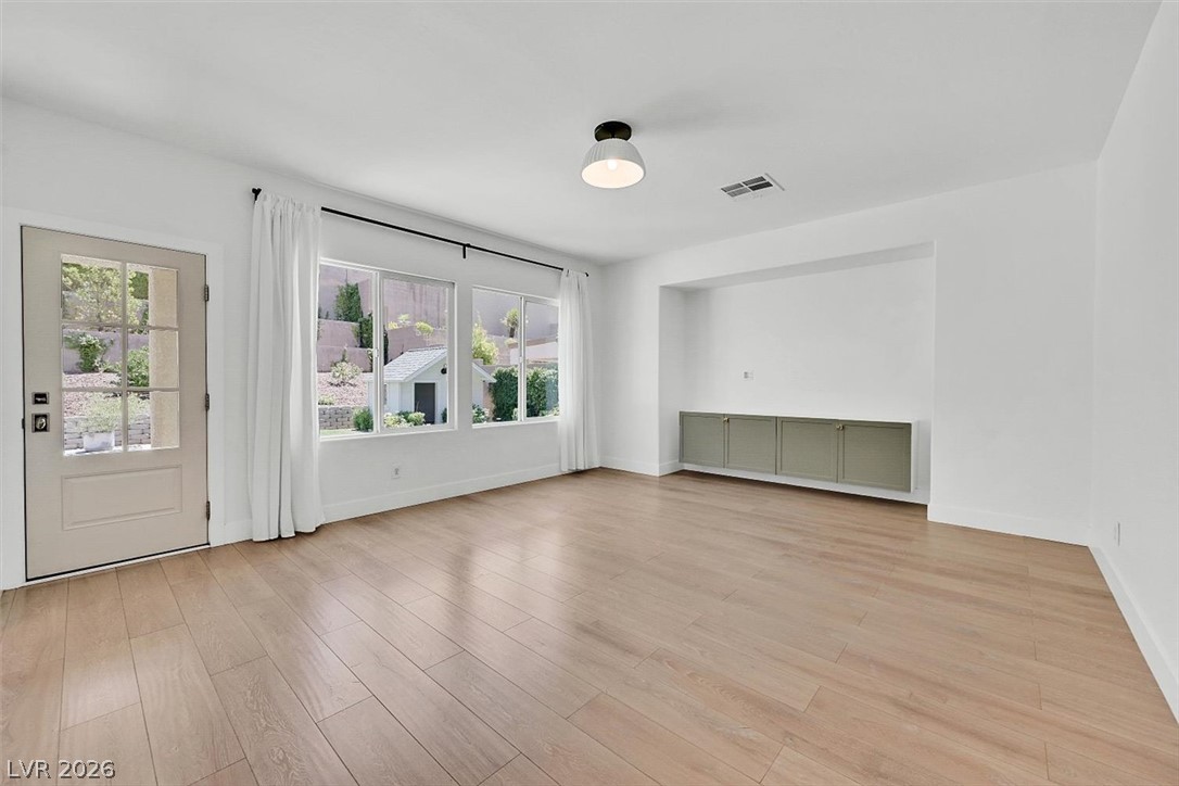 2524 Flodden Street Property Photo 14