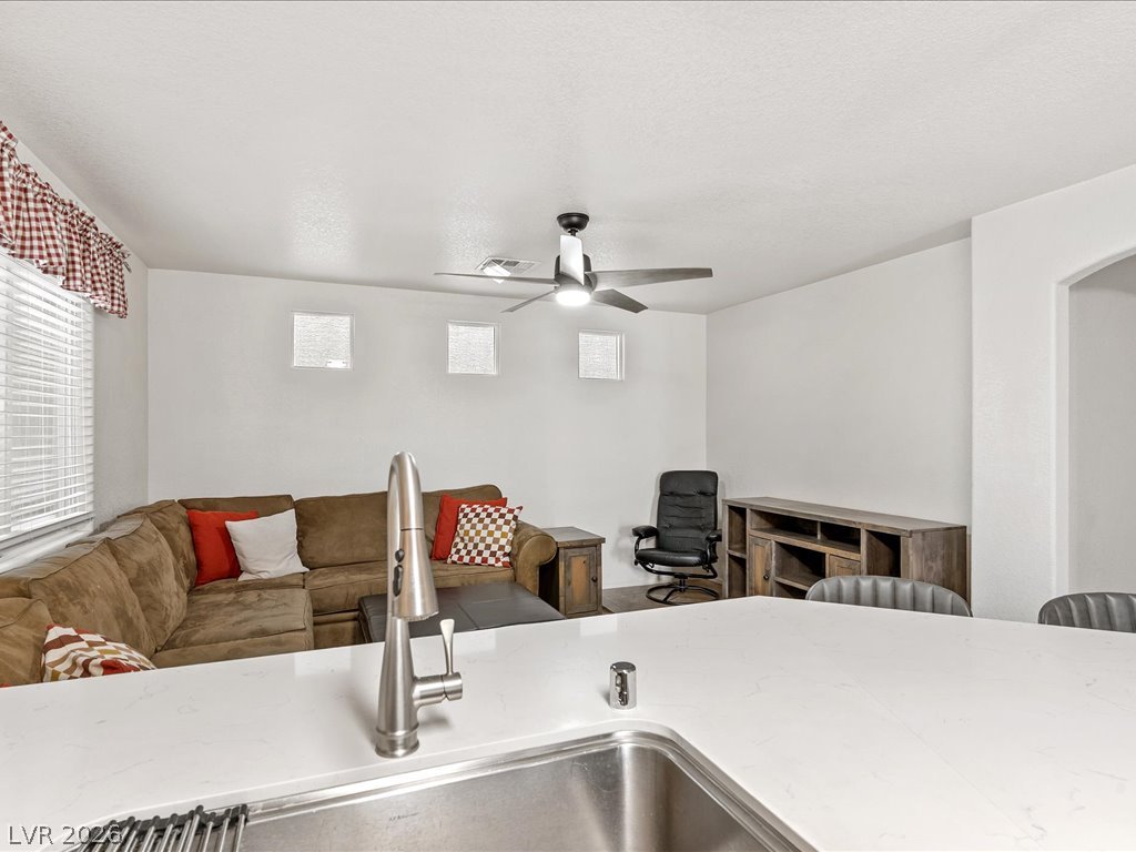10356 Perfect Parsley Street Property Photo 8