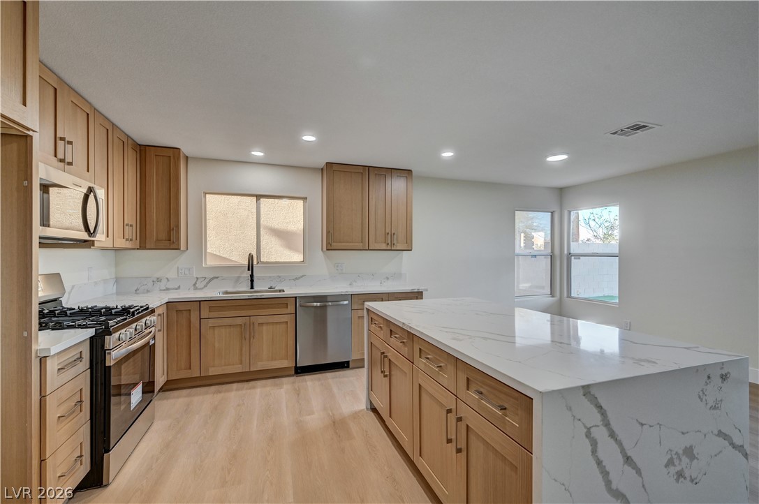 1600 Royal Canyon Drive Property Photo 4