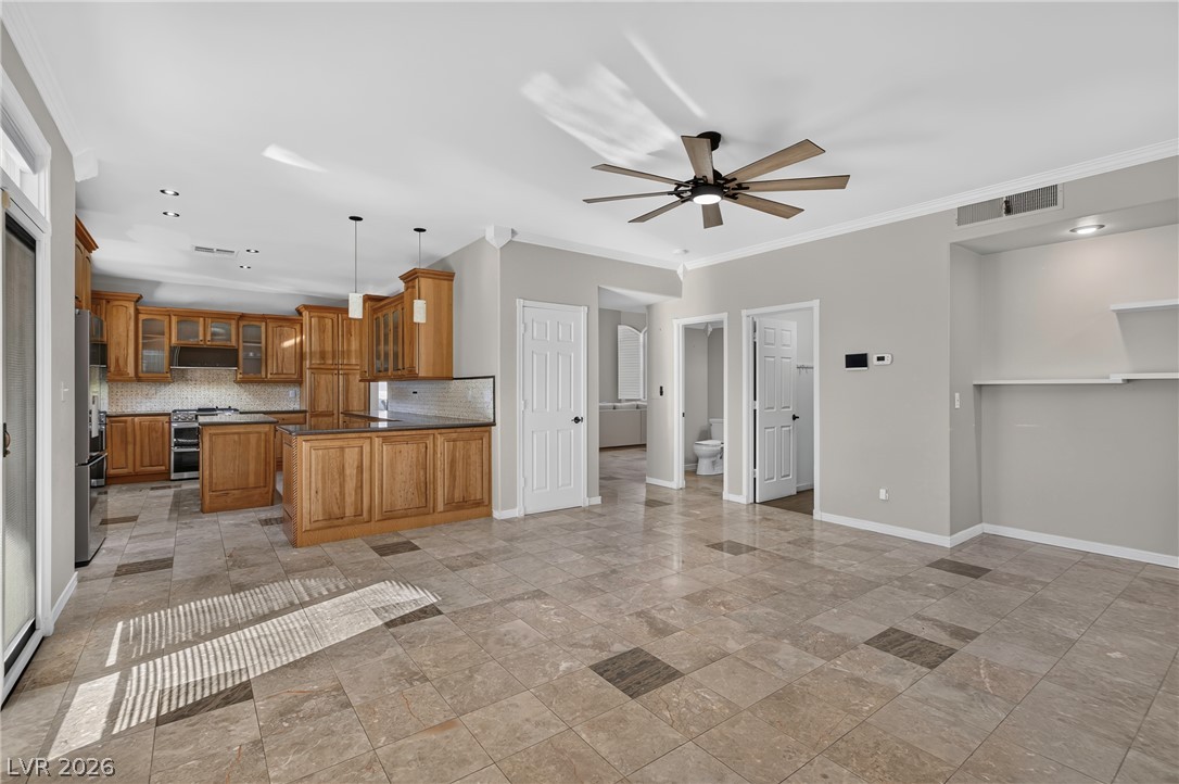 605 Lively Fiesta Way Property Photo 16