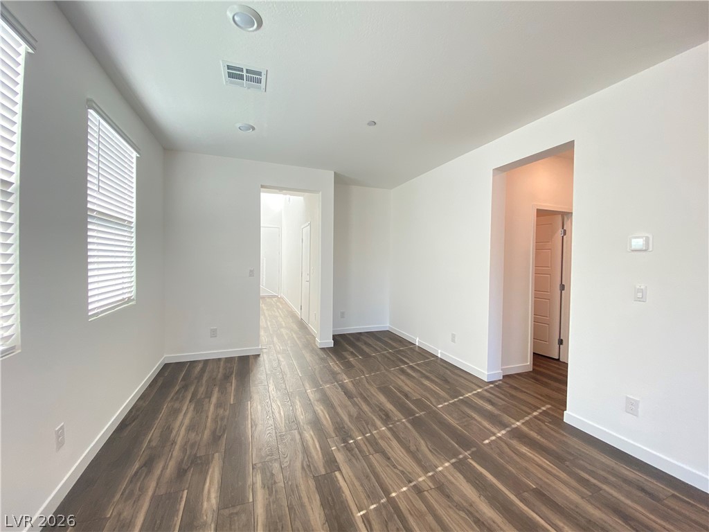 64 Strada Moscato Property Photo 4