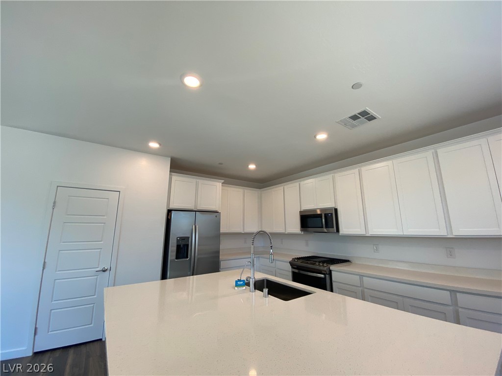 64 Strada Moscato Property Photo 6