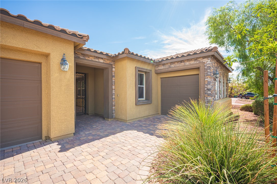 8618 Amber Autumn Street Property Photo 7