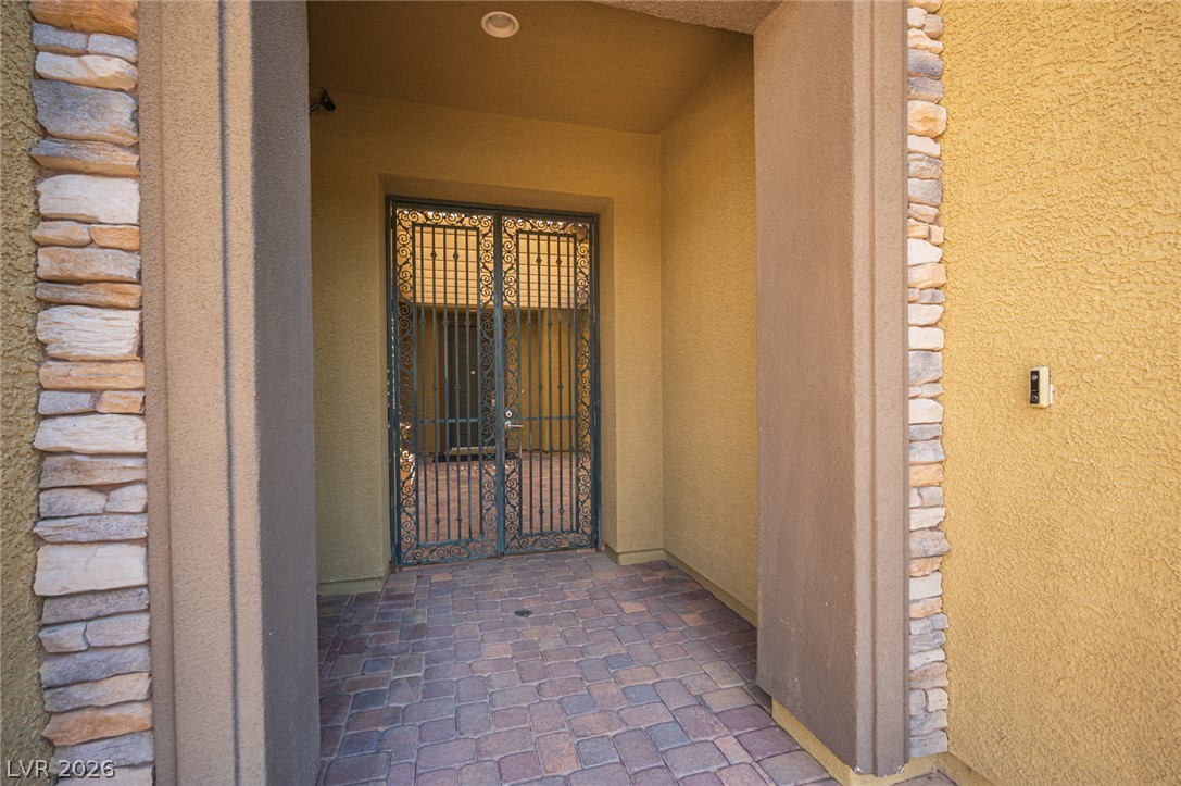 8618 Amber Autumn Street Property Photo 8