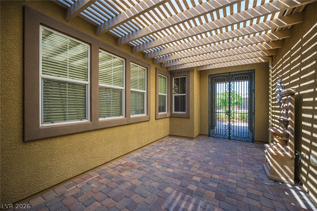 8618 Amber Autumn Street Property Photo 10
