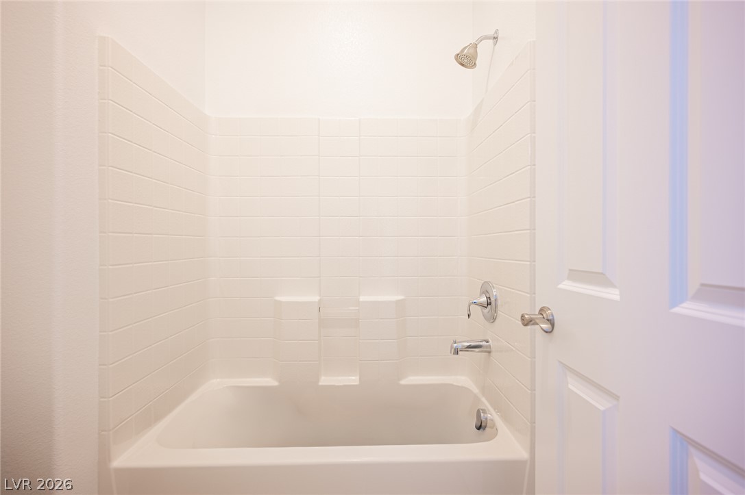 8618 Amber Autumn Street Property Photo 29