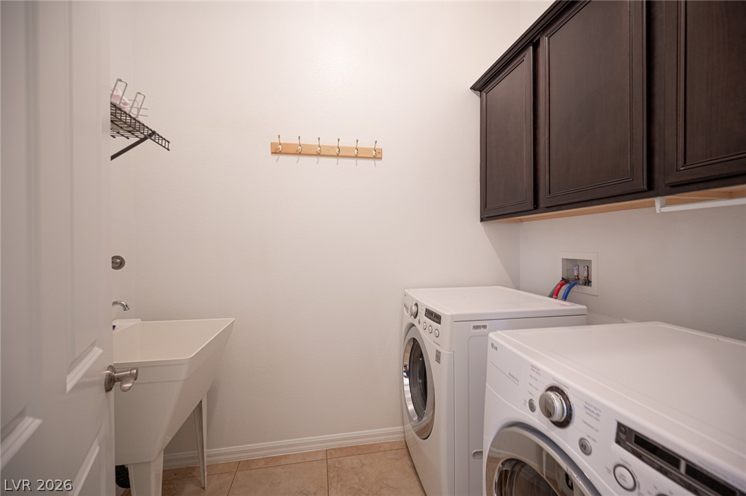 8618 Amber Autumn Street Property Photo 32