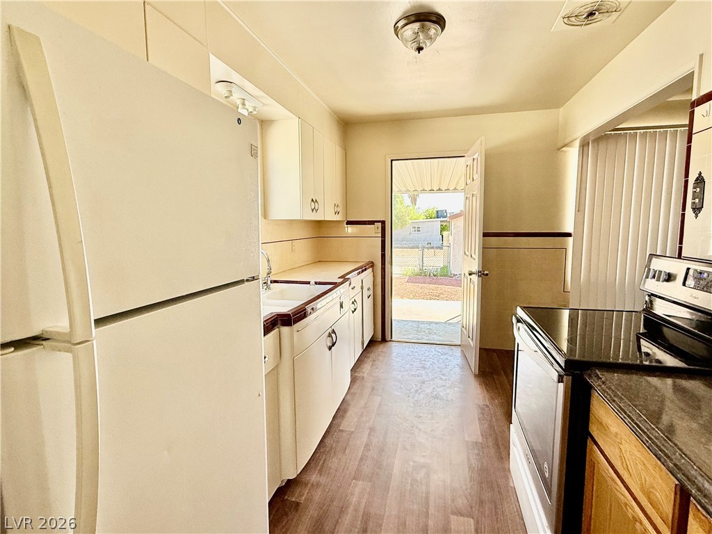 1133 Darmak Drive Property Photo 12