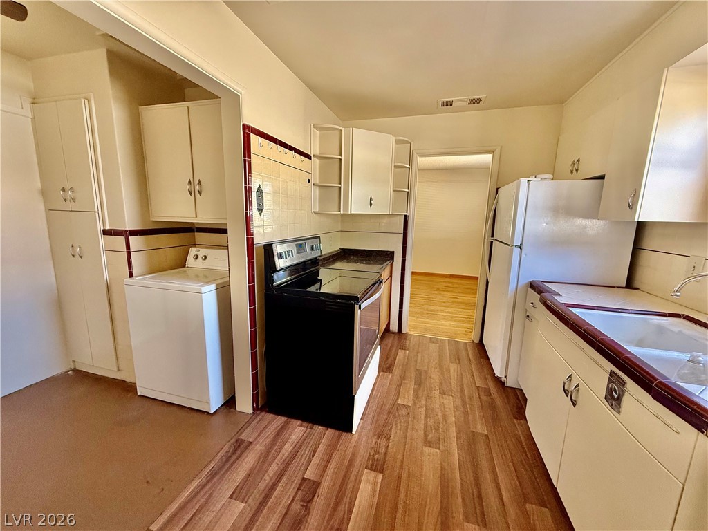 1133 Darmak Drive Property Photo 15