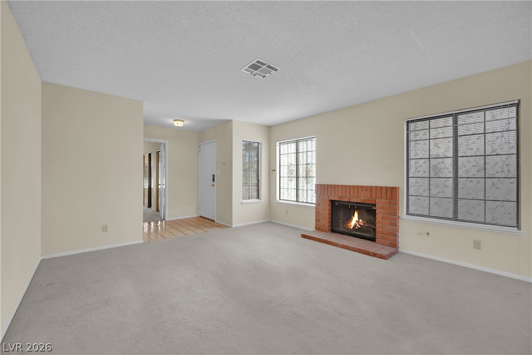 3338 Astoria Drive Property Photo 4