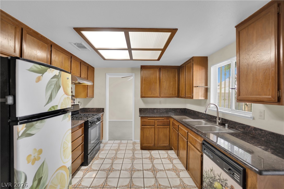 3338 Astoria Drive Property Photo 11