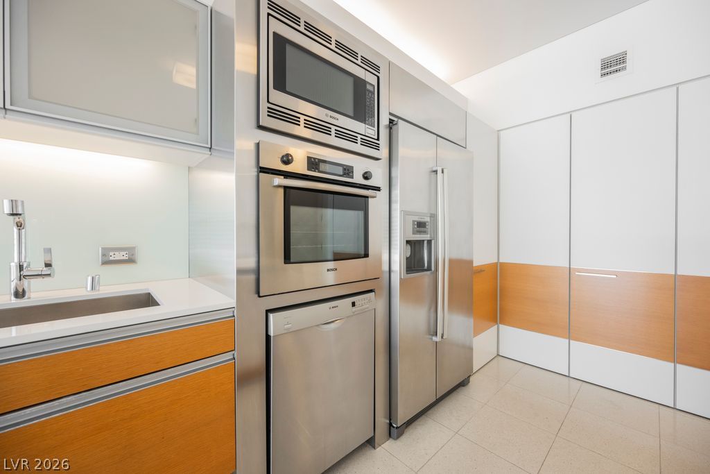 3726 Las Vegas Boulevard 704 Property Photo 3