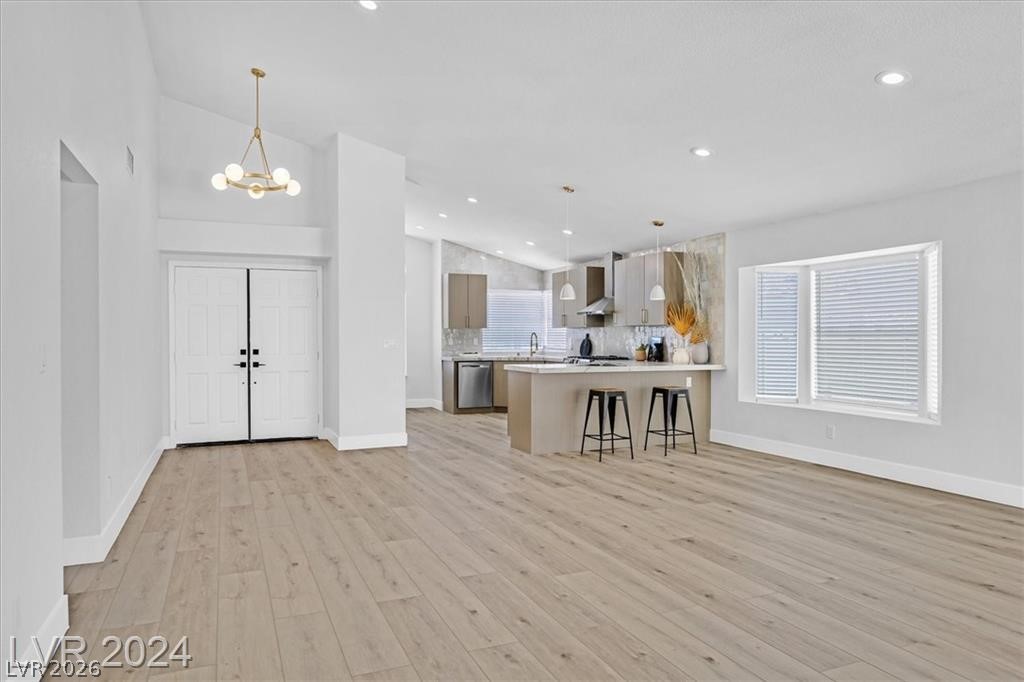 8 Barton Spring Circle Property Photo 3
