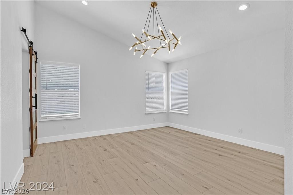 8 Barton Spring Circle Property Photo 9