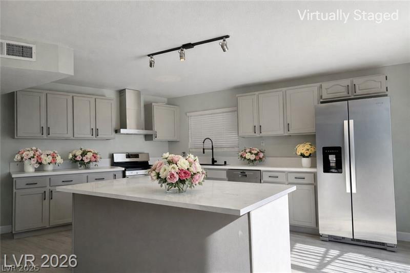 6489 Bugbee Avenue Property Photo 4