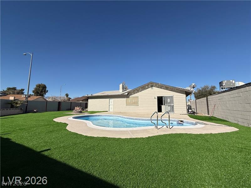 6489 Bugbee Avenue Property Photo 20
