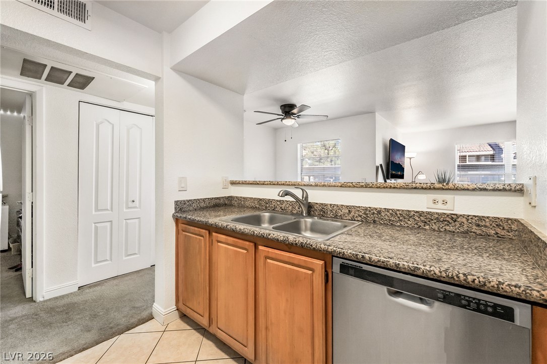 5055 West Hacienda Avenue 1136 Property Photo 10