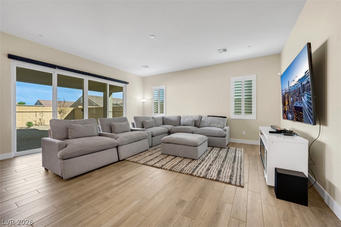 5032 Tranquil View Street Property Photo 13