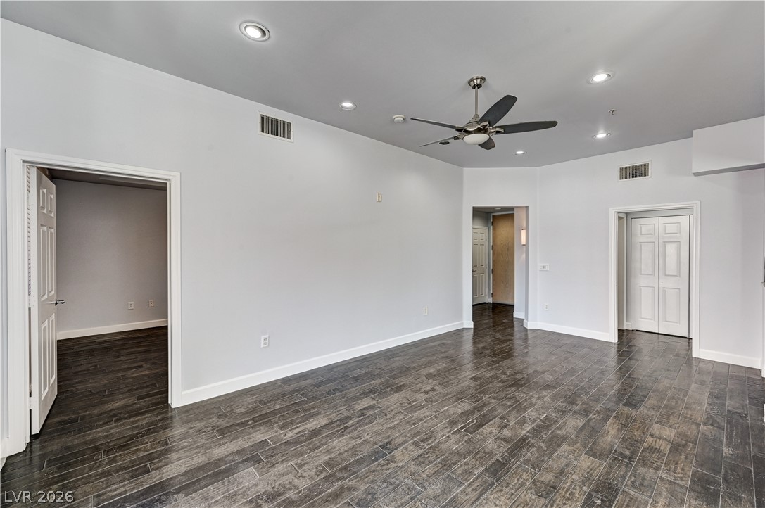 75 East Agate Avenue 303 Property Photo 6
