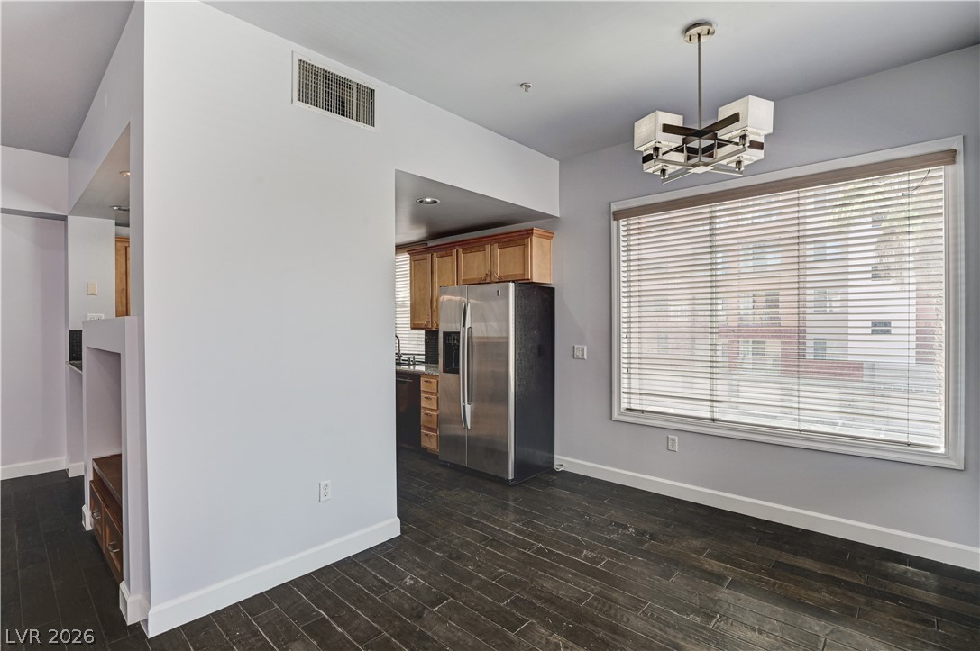 75 East Agate Avenue 303 Property Photo 9