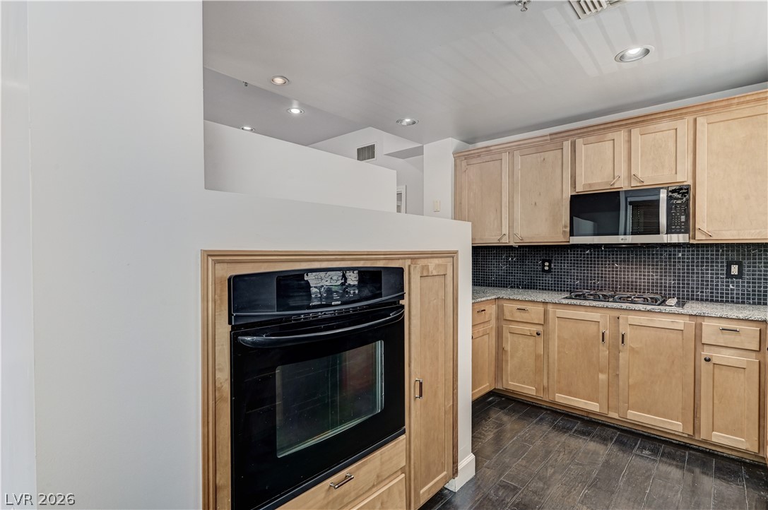 75 East Agate Avenue 303 Property Photo 14