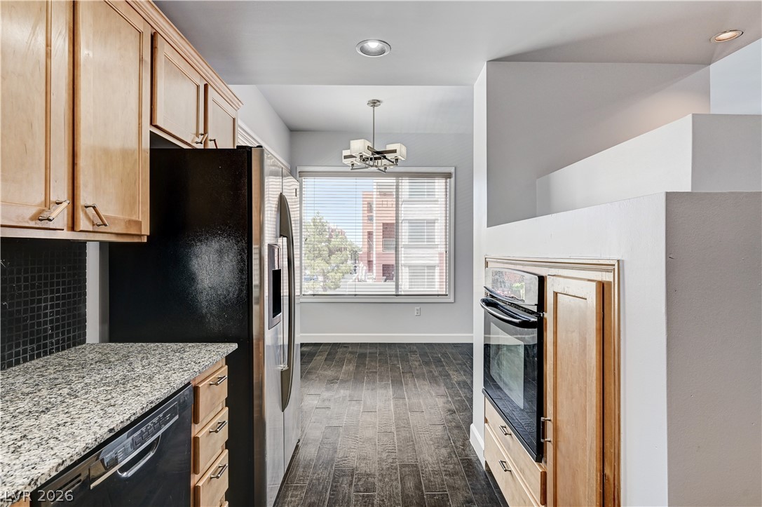75 East Agate Avenue 303 Property Photo 20