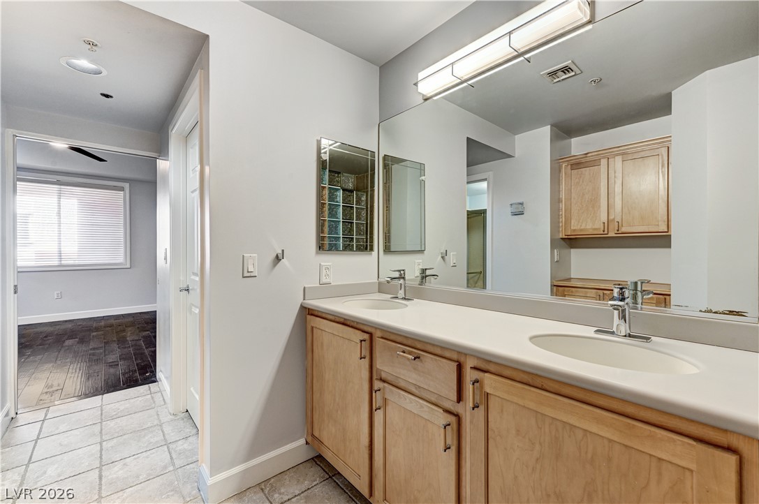 75 East Agate Avenue 303 Property Photo 37