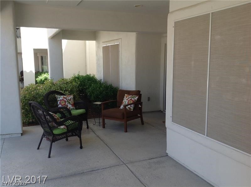 7636 Rolling View Drive 101 Property Photo 6