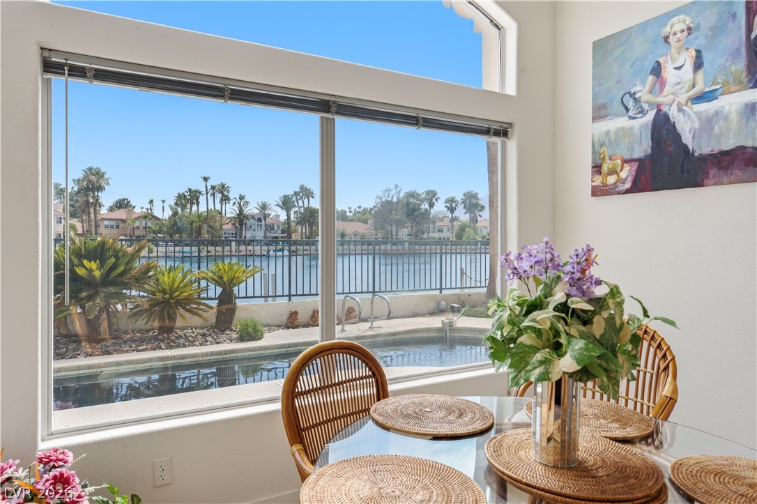 2933 Harbor Cove Drive Property Photo 16