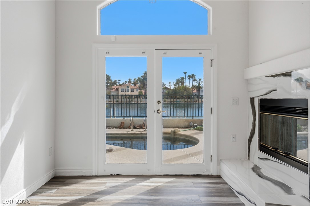 2933 Harbor Cove Drive Property Photo 22