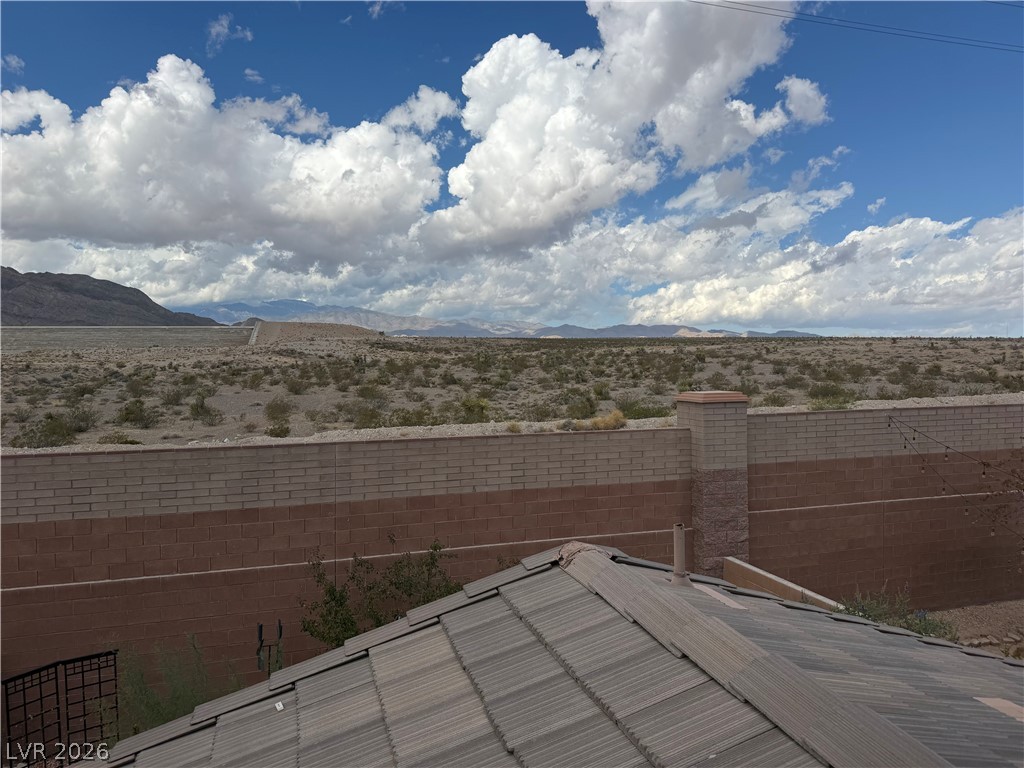 7879 Shoreline Ridge Court Property Photo 3