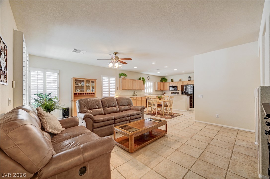 2627 Thornview Street Property Photo 10