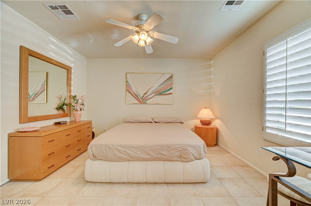 2627 Thornview Street Property Photo 37