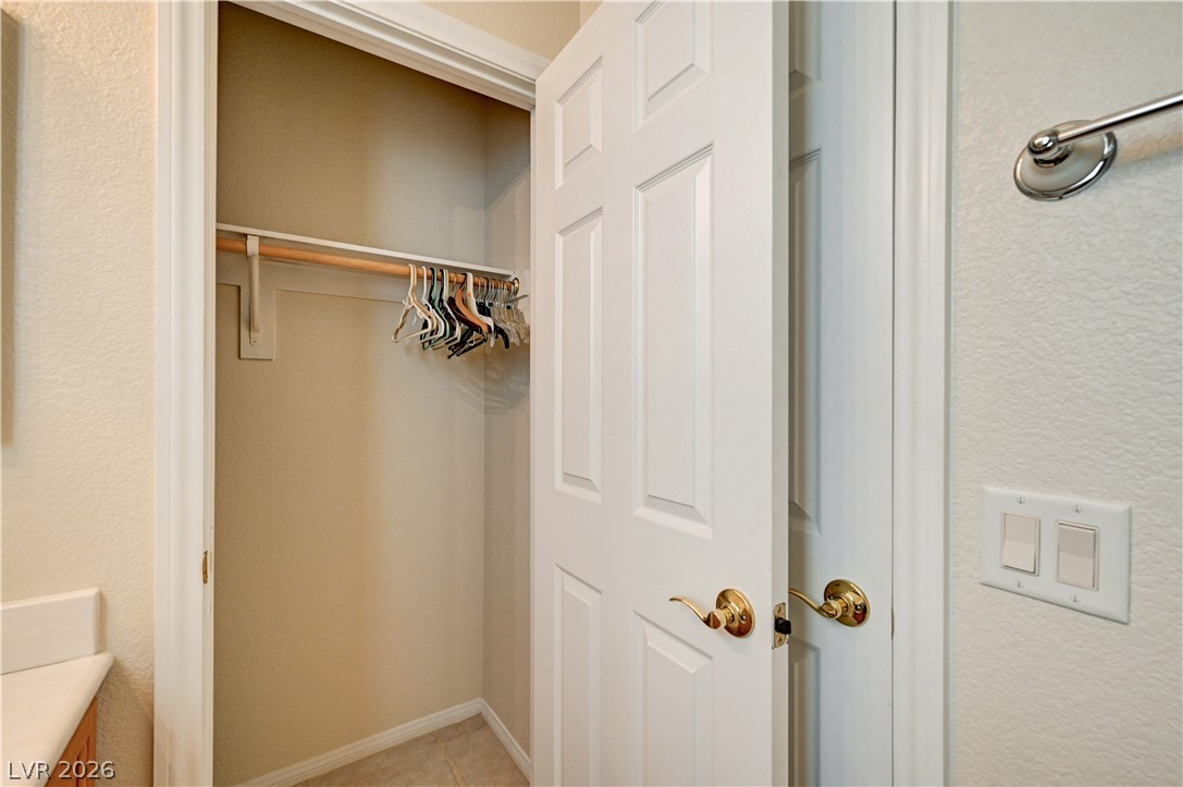 2627 Thornview Street Property Photo 39