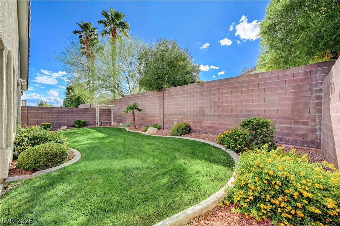 2627 Thornview Street Property Photo 44