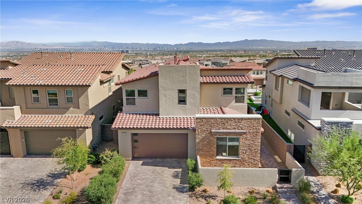 484 Crown Mesa Avenue Property Photo 6