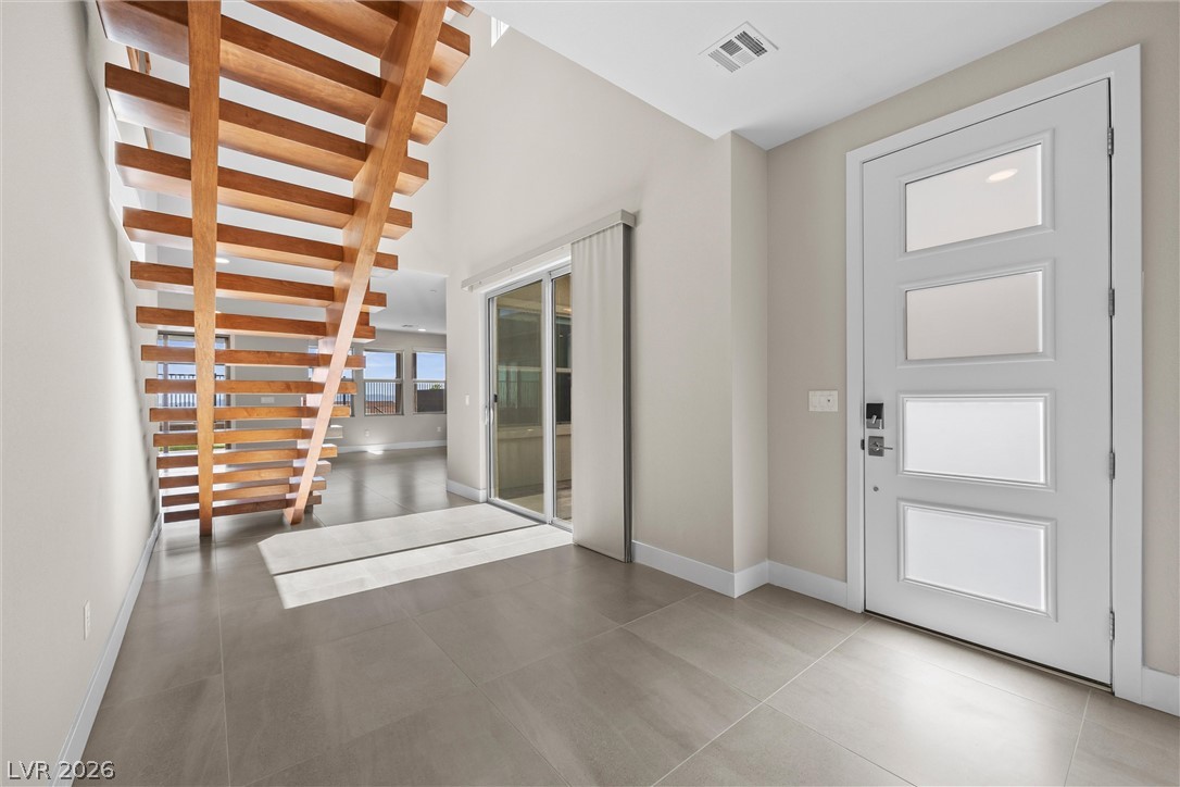 484 Crown Mesa Avenue Property Photo 8