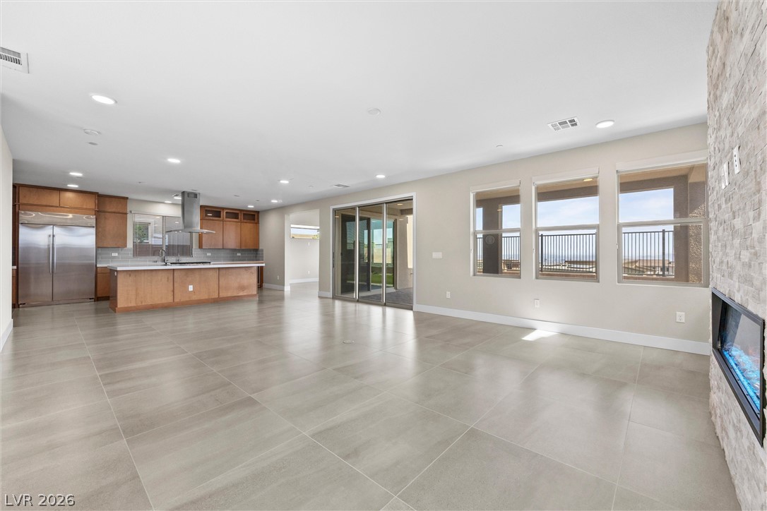 484 Crown Mesa Avenue Property Photo 15