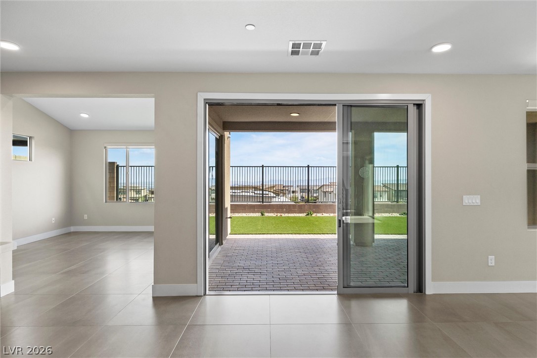 484 Crown Mesa Avenue Property Photo 18