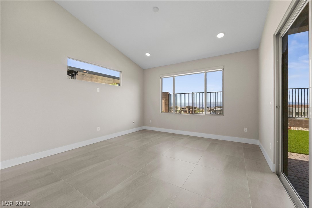 484 Crown Mesa Avenue Property Photo 23